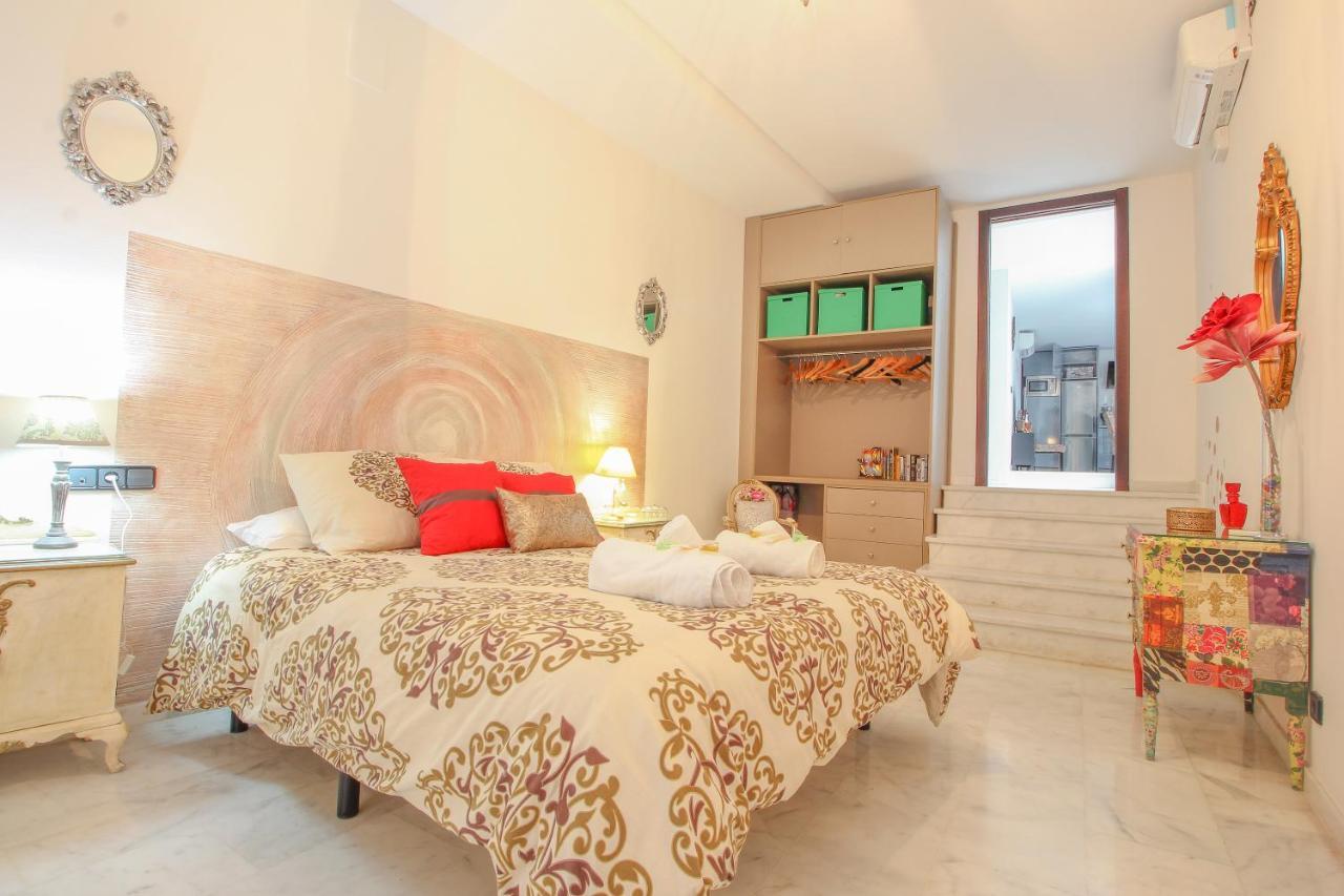 Apartamento Livia Junto A La Catedral Διαμέρισμα Σεβίλλη Εξωτερικό φωτογραφία